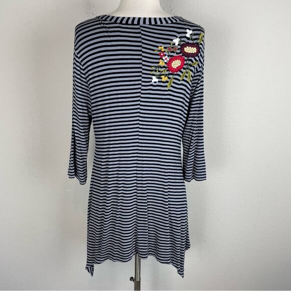 Soft Surroundings Black & Gray Stripe Knit Embroidered Tunic Medium - Picture 6 of 8